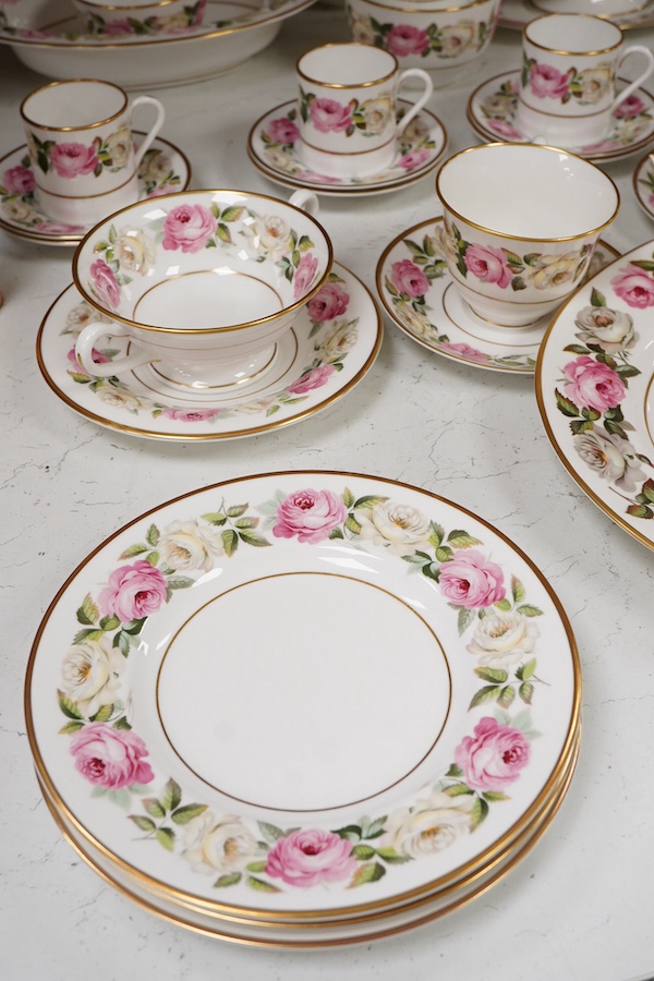 A Royal Worcester Royal Garden tea and dinner service